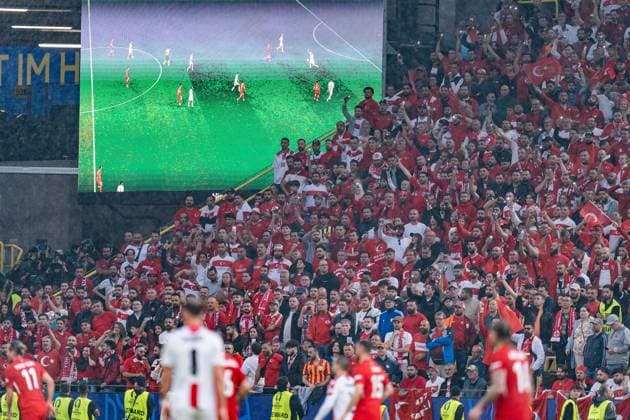 Turkey Fans Turkey vs Georgia, Men, Football, 1 Matchday, EURO 2024, 18 06 2024, European Championship, Group F Turkey vs Georgia, Men, Football, 1 Matchday, EURO 2024, 18 06 2024, European Championship, Group F Dortmund Copyright: xEibner-Pressefoto BahhoxKarax EP_TUR