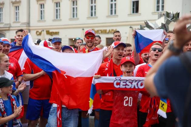Leipzig Thousands of Czechs walk through Leipzig Fan march from the city center to the stadium 18 06 2024 from Leipzig city area Before the first European Championship match in Leipzig between Portugal and the Czech Republic, several thousand Czechs formed a fan march between Leipzigs Richard Wagner Square and the stadium During the march, they set off pyrotechnics, but the march remained peaceful, according to a police spokesman Most of the fans are now in the stadium The match starts at 9 pm The police are on duty with more than 2,000 forces from Saxony, other federal states as well as from the Czech Republic and Portugal Leipzig Saxony Germany Copyright: xEHLxMediax 240618_em-fanmarsch-tschechien-leipzig_1