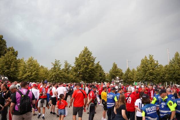 Leipzig Thousands of Czechs walk through Leipzig Fan march from the city center to the stadium 18 06 2024 from Leipzig city area Before the first European Championship match in Leipzig between Portugal and the Czech Republic, several thousand Czechs formed a fan march between Leipzigs Richard Wagner Square and the stadium During the march, they set off pyrotechnics, but the march remained peaceful, according to a police spokesman Most of the fans are now in the stadium The match starts at 9 pm The police are on duty with more than 2,000 forces from Saxony, other federal states as well as from the Czech Republic and Portugal Leipzig Saxony Germany Copyright: xEHLxMediax 240618_em-fanmarsch-tschechien-leipzig_4
