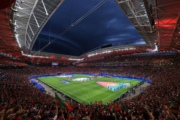 Fußball UEFA EURO 2024 Gruppe F Portugal gegen Tschechische Republik 18. Juni 2024 UEFA EURO 2024 Gruppe F Portugal gegen Tschechische Republik Gesamtansicht des Fußballstadions Leipzig Foto Simon Stacpoole Abseits Leipzig Deutschland  Copyright: xSimonxStacpoolexOffside
