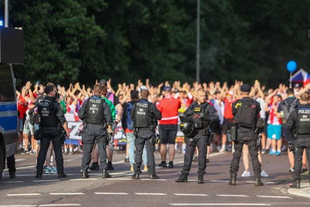 Leipzig Thousands of Czechs walk through Leipzig Fan march from the city center to the stadium 18 06 2024 from Leipzig city area Before the first European Championship match in Leipzig between Portugal and the Czech Republic, several thousand Czechs formed a fan march between Leipzigs Richard Wagner Square and the stadium During the march, they set off pyrotechnics, but the march remained peaceful, according to a police spokesman Most of the fans are now in the stadium The match starts at 9 pm The police are on duty with more than 2,000 forces from Saxony, other federal states as well as from the Czech Republic and Portugal Leipzig Saxony Germany Copyright: xEHLxMediax 240618_em-fanmarsch-tschechien-leipzig_22
