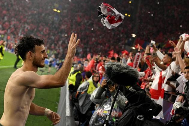 Germany Soccer Euro 2024 Turkey - Georgia 8710893 18.06.2024 Georgia s Anzor Mekvabishvili greets supporters after the UEFA EURO, EM, Europameisterschaft,Fussball 2024 Group F soccer match between Turkey and Georgia at the BVB Stadion in Dortmund, Germany. Alexey Filippov Sputnik Dortmund Germany  Copyright: xAlexeyxFilippovx