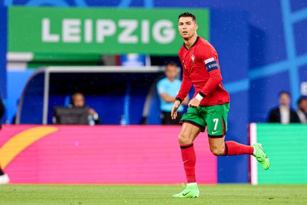 2024-06-18 Portugal v Czechia - Group F - UEFA EURO, EM, Europameisterschaft,Fussball 2024 LEIPZIG, GERMANY - JUNE 18: Cristiano Ronaldo of Portugal running during the Group F - UEFA EURO 2024 match between Portugal and Czechia at Red Bull Arena on June 18, 2024 in Leipzig, Germany. (Photo by Peter Lous BSR Agency) Leipzig Germany Content not available for redistribution in The Netherlands directly or indirectly through any third parties. Copyright: xBSRxAgencyx