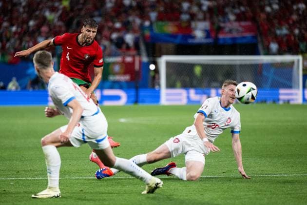 240618 Ruben Dias of Portugal and Pavel Sulc of Czech Republic during the UEFA Euro 2024 Football Championship match between Portugal and Czech Republic on June 18, 2024 in Leipzig Photo Mathias Bergeld BILDBYRAN code MB MB0938 fotboll football soccer fotballs em europamästerskap em uefa euro uefa european football championship euro 2024 portugal czech republic bbeng  Copyright: MATHIASxBERGELD BB240618MB076