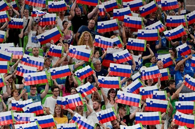 Ljubljana, Slovenia, June 18st 2024: Slovenian fans during the FIVB Men s Volleyball Nations League match between Slovenia and Argentina at Arena Stozice, Ljubljana, Slovenia. (Igor Kupljenik SPP) Copyright: xIgorxKupljenikx xSPPx spp-en-IgKuSp-IKO_0620