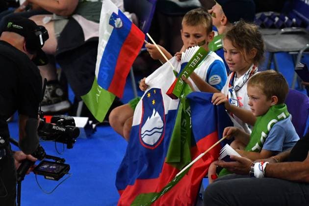 Ljubljana, Slovenia, June 18st 2024: Little Slovenian fans during the FIVB Men s Volleyball Nations League match between Slovenia and Argentina at Arena Stozice, Ljubljana, Slovenia. (Natasa Kupljenik SPP) Copyright: xNatasaxKupljenikx xSPPx spp-en-NaKuSp-NNP_2930
