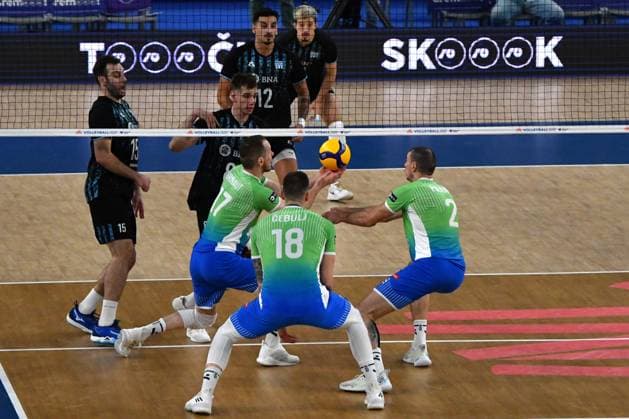 Ljubljana, Slovenia, June 18st 2024: Team Slovenia in action during the FIVB Men s Volleyball Nations League match between Slovenia and Argentina at Arena Stozice, Ljubljana, Slovenia. (Natasa Kupljenik SPP) Copyright: xNatasaxKupljenikx xSPPx spp-en-NaKuSp-NNP_2961