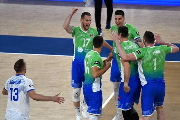 Ljubljana, Slovenia, June 18st 2024: Team Slovenia celebrate score during the FIVB Men s Volleyball Nations League match between Slovenia and Argentina at Arena Stozice, Ljubljana, Slovenia. (Natasa Kupljenik SPP) Copyright: xNatasaxKupljenikx xSPPx spp-en-NaKuSp-NNP_2842