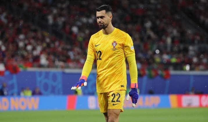 Goalkeeper Diogo Costa dissatisfied Action upper body Sport Football Soccer European Championship Euro 2024 European Championship Men Season 2023 2024 18 06 2024 Portugal POR vs Czech Republic CZE in Leipzig DFL regulations prohibit any use of photographs as image sequences and or quasi video
