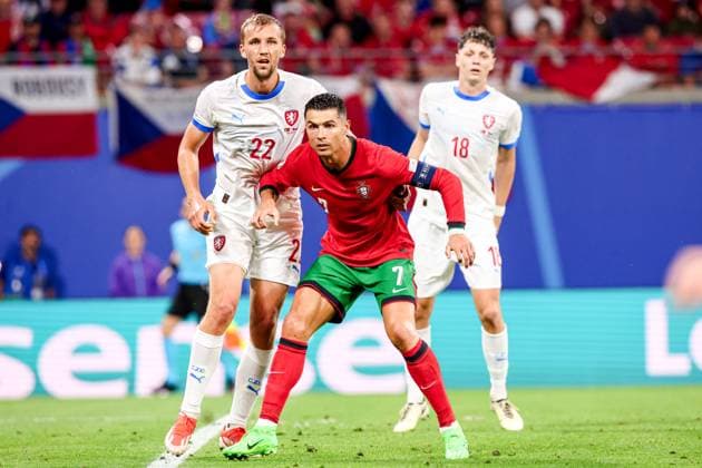 2024-06-18 Portugal v Czechia - Group F - UEFA EURO, EM, Europameisterschaft,Fussball 2024 LEIPZIG, GERMANY - JUNE 18: Cristiano Ronaldo of Portugal pushing Tomas Soucek of Czechia during the Group F - UEFA EURO 2024 match between Portugal and Czechia at Red Bull Arena on June 18, 2024 in Leipzig, Germany. (Photo by Peter Lous BSR Agency) Leipzig Germany Content not available for redistribution in The Netherlands directly or indirectly through any third parties. Copyright: xBSRxAgencyx