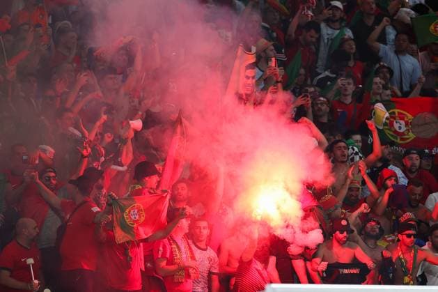 Leipzig Stadium Leipzig, Tuesday, June 18, 2024 UEFA EURO 2024 Germany, Group F stage Matchday 1 Group F Portugal Czechia, PORTUGAL FANS,VOTE, SCARES, SHIRTS, EMOTIONS, pyrotechnics, pyro, smoke, fire, riot, bengalos, smoke bombs, pirotecnica, fumo, fuoco, sparklers Copyright: JoaquimxFerreira