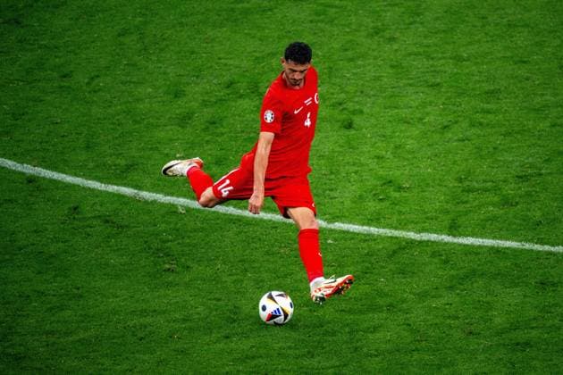 GER, EURO 2024, Group F, Turkey Tur vs Georgia GEO 18 06 2024, BVB Stadium Dortmund, Dortmund, GER, EURO 2024, Group F, Turkey Tur vs Georgia GEO In the picture Samet Akaydin Turkey TUR, 04 ball on foot single action, full body full body cropped, single image, action, action, game scene nordphotoxGmbHxx xDenkinger nph00015