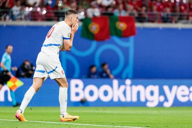 UEFA EURO 2024 Portugal Czech Republic 18 06 2024 Patrik Schick Czech Republic, 10 frustrated, hands in front of face UEFA EURO 2024 Portugal Czech Republic Leipzig Stadium, Leipzig on 18 06 2024 Copyright: xBEAUTIFULxSPORTS Wunderlx