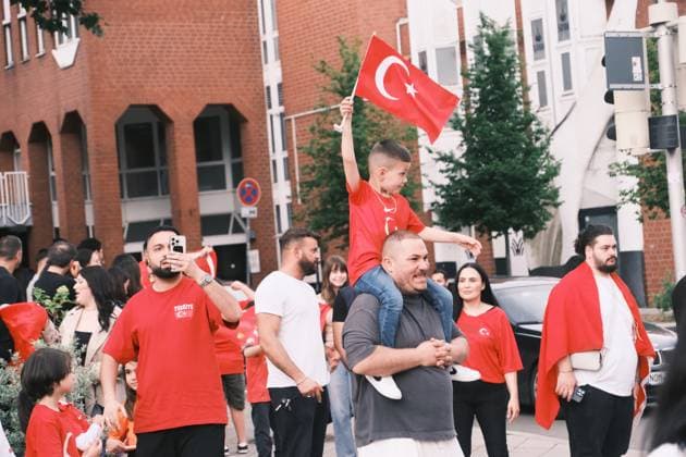 18 06 2024 Kassel European Football Championship 2024 UEFA EURO 2024 Turkish fans celebrate in Kassel after the Turkish European Championship teams victory over Georgia