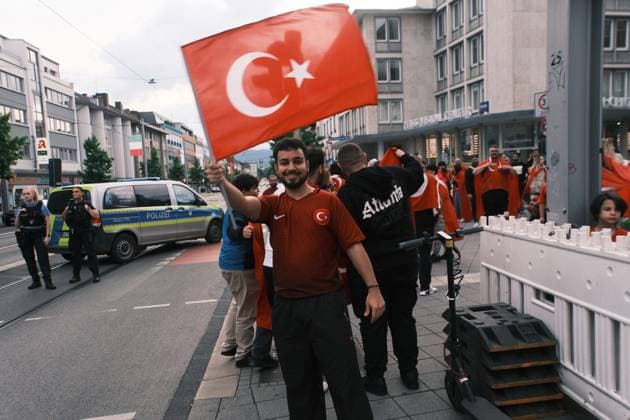 18 06 2024 Kassel European Football Championship 2024 UEFA EURO 2024 Turkish fans celebrate in Kassel after the Turkish European Championship teams victory over Georgia