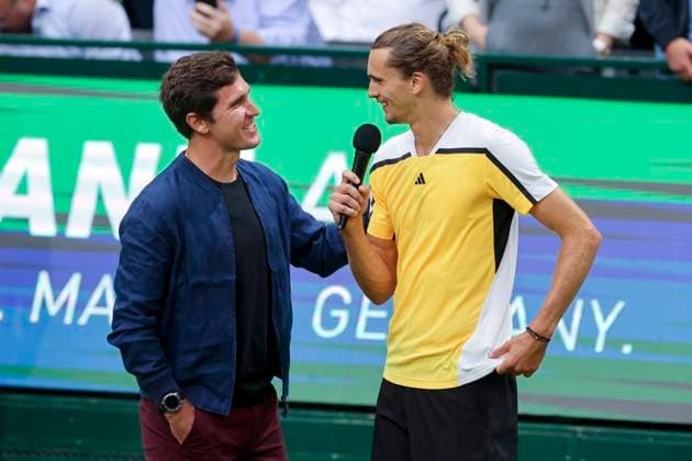 Mischa Zverev former tennis pro and Alexander Zverev Germany talk, TERRA WORTMANN Open 2024, Oscar Otte vs Alexander Zverev, Gerry Weber Stadium, 18 06 2024, Halle, Germany
