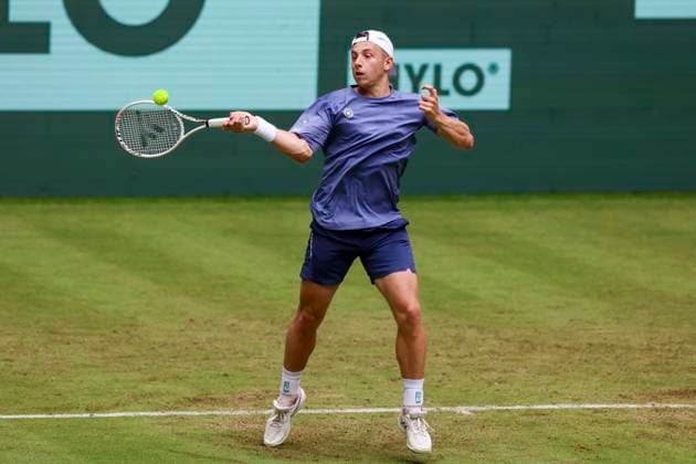 Tallon Griekspoor Netherlands controls the ball, TERRA WORTMANN Open 2024, Jannik Sinner vs Tallon Griekspoor, Gerry Weber Stadion, 18 06 2024, Halle, Germany