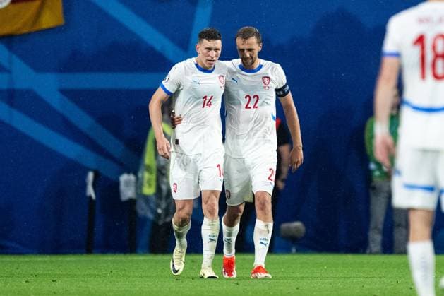 240618 Lukas Provod of Czech Republic celebrates with Tomas Soucek after 0 1 during the UEFA Euro 2024 Football Championship match between Portugal and Czech Republic on June 18, 2024 in Leipzig Photo Mathias Bergeld BILDBYRAN kod MB MB0938 fotboll football soccer fotballs em europamästerskap em uefa euro uefa european football championship euro 2024 portugal tjeckien czech republic bbeng jubel  Copyright: MATHIASxBERGELD BB240618MB099