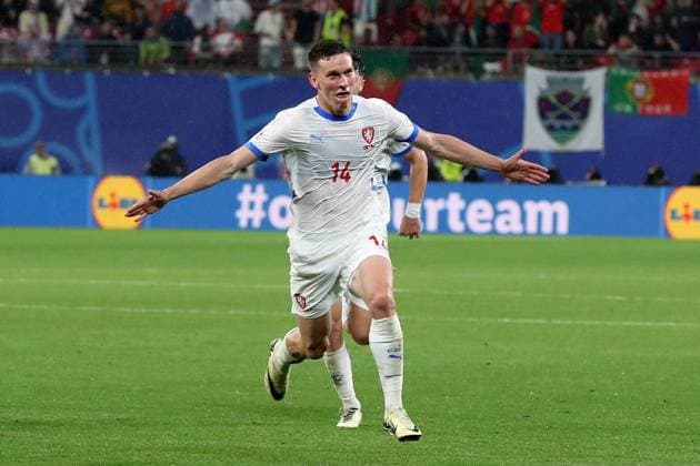 18 06 2024, xtgx, Football EM 2024, Portugal Czech Republic emspor, v l goal celebration after the goal to celebrate the goal celebrate 0 by Lukas Provod Czech Republic DFL DFB REGULATIONS PROHIBIT ANY USE OF PHOTOGRAPHS as IMAGE SEQUENCES and or QUASI VIDEO Leipzig
