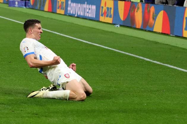 18 06 2024, xtgx, Football EM 2024, Portugal Czech Republic emspor, v l goal celebration after the goal to celebrate the goal celebrate 0 by Lukas Provod Czech Republic DFL DFB REGULATIONS PROHIBIT ANY USE OF PHOTOGRAPHS as IMAGE SEQUENCES and or QUASI VIDEO Leipzig