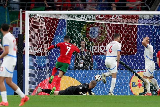 18 06 2024, xtgx, Football EM 2024, Portugal Czech Republic emspor, v l Robin Hranac Czech Republic Own goal to 1 1 Jindrich Stanek Czech Republic Cristiano Ronaldo Portugal DFL DFB REGULATIONS PROHIBIT ANY USE OF PHOTOGRAPHS as IMAGE SEQUENCES and or QUASI VIDEO Leipzig