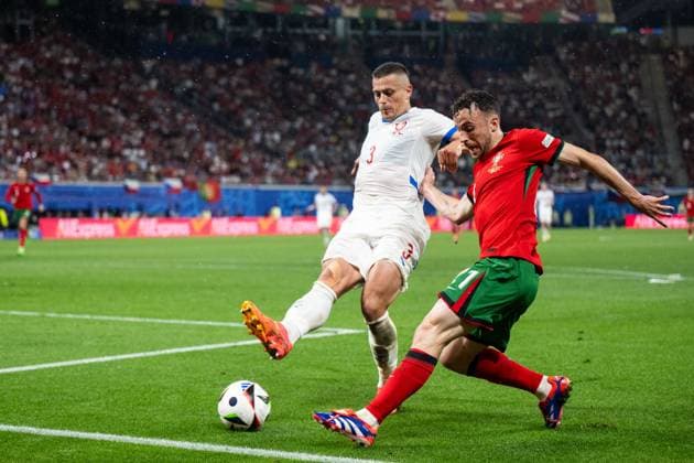 240618 Tomas Holes of Czech Republic and Diogo Jota of Portugal during the UEFA Euro 2024 Football Championship match between Portugal and Czech Republic on June 18, 2024 in Leipzig Photo Mathias Bergeld BILDBYRAN code MB MB0938 fotboll football soccer fotballs em europamästerskap em uefa euro uefa european football championship euro 2024 portugal czech republic bbeng  Copyright: MATHIASxBERGELD BB240618MB117