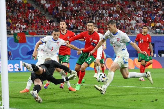 Portugal Czech Republic UEFA EURO 2024 Leipzig, 18 06 2024, Leipzig Stadium, UEFA EURO 2024 Germany , Gr F Preliminary Round , PORTUGAL vs CZECH REPUBLIC , In picture Goal for Portugal, Robin Hranac 4, Czech Republic scores own goal