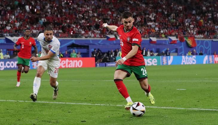 Francisco Conceicao scores the goal to make it 2 1 Sport Football Soccer European Championship Euro 2024 European Championship Men Season 2023 2024 18 06 2024 Portugal POR vs Czech Republic CZE in Leipzig DFL regulations prohibit any use of photographs as image sequences and or quasi video