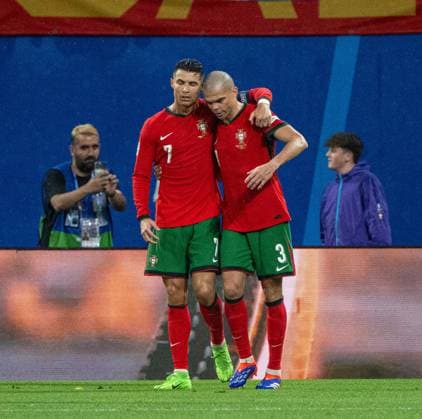 Football, Men, Season 2023 24, UEFA Euro 20204, Group F 1 Matchday in Leipzig, Portugal Czech Republic, v l Cristiano Ronaldo Portugal , Pepe Portugal , 18 06 2024, Copyright: xMatthiasxKochx
