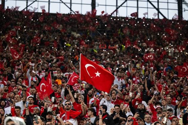 Sport Bilder des Tages Turkiye v Georgia: Group F - UEFA EURO, EM, Europameisterschaft,Fussball 2024 Fans of Turkey are celebrating during the UEFA EURO 2024 group stage match between Turkiye and Georgia at Football Stadium Dortmund on June 18, 2024 in Dortmund, Germany. Dortmund Germany  Copyright: xHeshamxElsherifx originalFilename:elsherif-notitle240618_np4BT.jpg
