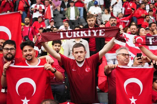 GER: Turkiye v Georgia. UEFA EURO, EM, Europameisterschaft,Fussball 2024 Turkiye fans during the UEFA Euro 2024 match between Turkiye and Georgia, Group F, date 1, played at BVB Stadion on June 18, 2024 in Dortmund, Germany. kpng Copyright: xSergioxRuizx xPRESSINPHOTOx PS_240618_TUR_GER_028