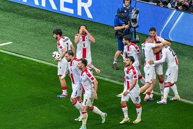 240618 EURO2024 TURKEY VS GEORGIA Georges Mikautadze (22) of Georgia scores 1-1 and Georgia can celebrate during a soccer game between the national teams of Turkey and Georgia on the first matchday in Group F in the group stage of the UEFA EURO, EM, Europameisterschaft,Fussball 2024 tournament , on Tuesday 18 June 2024 in Dortmund , Germany . PHOTO SPORTPIX David Catry Dortmund Signal Iduna Park Germany  Copyright: xSportpix.bex xStijnxAudoorenxDavidxCatryx
