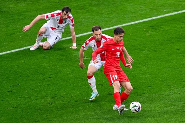 240618 EURO2024 TURKEY VS GEORGIA Kenan Yildiz (19) of Turkey during a soccer game between the national teams of Turkey and Georgia on the first matchday in Group F in the group stage of the UEFA EURO, EM, Europameisterschaft,Fussball 2024 tournament , on Tuesday 18 June 2024 in Dortmund , Germany . PHOTO SPORTPIX David Catry Dortmund Signal Iduna Park Germany  Copyright: xSportpix.bex xStijnxAudoorenxDavidxCatryx