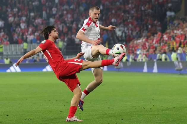 Turkey v Georgia UEFA EURO, EM, Europameisterschaft,Fussball 2024 Group F Ferdi KadÄ±oÄülu of Turkeya and Giorgi Chakvetadze of Georgia in action during the UEFA Euro 2024 Group F match between Turkey and Georgia at Signal Iduna Park, Dortmund Copyright: xPaulxChestertonx FIL-20283-0264 UK Newspapers OUT