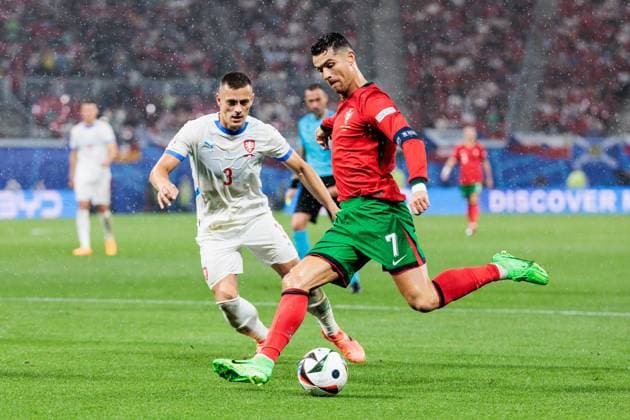 UEFA EURO 2024 Portugal Czech Republic 18 06 2024 duel Tomas Holes Czech Republic, 3 , Cristiano Ronaldo dos Santos Aveiro Portugal, 7 UEFA EURO 2024 Portugal Czech Republic Leipzig Stadium, Leipzig on 18 06 2024 Copyright: xBEAUTIFULxSPORTS Wunderlx