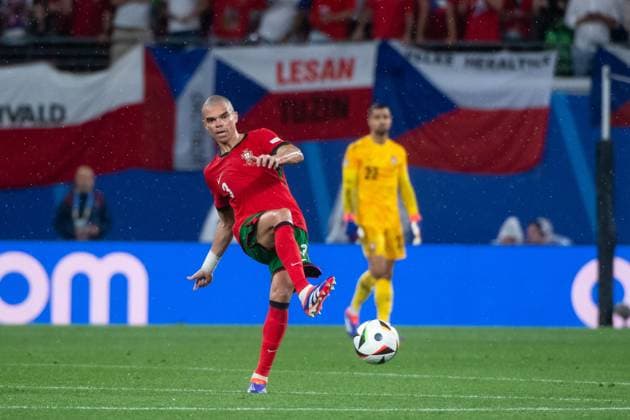 Kepler Laveran de Lima Ferreira Pepe Portugal, 03 on the ball, GER, Portugal POR vs Czech Republic CZE , European Football Championship, UEFA EURO 2024, Group F, Matchday 1, 18 06 2024 GER, Portugal POR vs Czech Republic CZE , European Football Championship, UEFA EURO 2024, Group F, Matchday 1, 18 06 2024 Leipzig Copyright: xEibner-Pressefoto Memmlerx EP_MMR