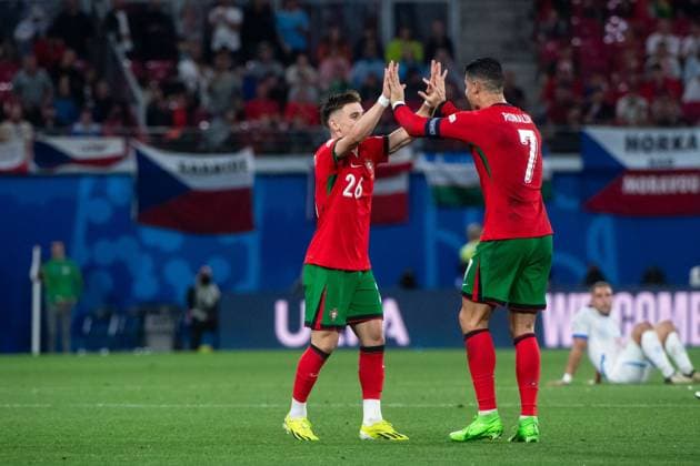 Francisco Fernandes Da Conceicao Portugal, 26 , Cristiano Ronaldo Portugal, 07 celebrate the victory, GER, Portugal POR vs Czech Republic CZE , European Football Championship, UEFA EURO 2024, Group F, Matchday 1, 18 06 2024 GER, Portugal POR vs Czech Republic CZE , European Football Championship, UEFA EURO 2024, Group F, Matchday 1, 18 06 2024 Leipzig Copyright: xEibner-Pressefoto Memmlerx EP_MMR