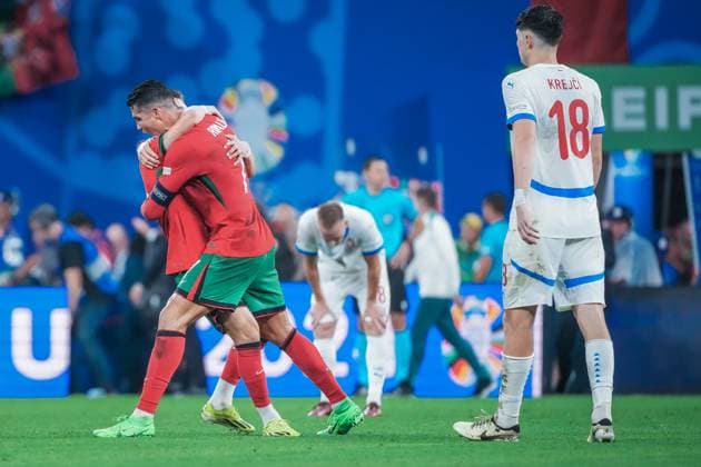 EURO 2024 - Matchday 1, Group F: Portugal vs. Czech Republic Cristiano Ronaldo shares the joy of Portugal winning three points with youngster Francisco Conceicao after the EURO 2024 Day 1, Group F match between Portugal and Czech Republic on 18 June 2024, at Red Bull Arena, in Leipzig, Germany Leipzig Red Bull Arena Germany Copyright: xAlexandraxFechetex DSC06429