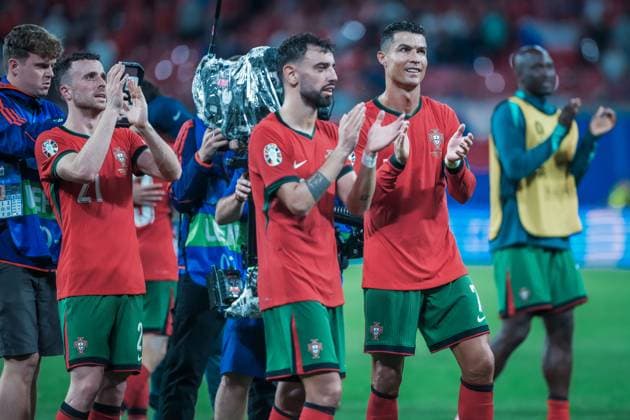 EURO 2024 - Matchday 1, Group F: Portugal vs. Czech Republic Cristiano Ronaldo celebrates Portugal s win with his teammates after the EURO 2024 Day 1, Group F match between Portugal and Czech Republic on 18 June 2024, at Red Bull Arena, in Leipzig, Germany Leipzig Red Bull Arena Germany Copyright: xAlexandraxFechetex DSC06605