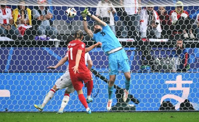 Football, European Championship, EURO 2024, Group F, Signal Iduna Park Dortmund Turkey Georgia 3 1 Giorgi Mamardashvili GEO , Yusuf Yazici TUR Action