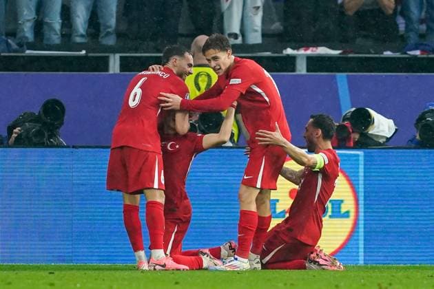 Dortmund, Germany, June 18th 2024: Muhammed Kerem Akturkoglu (7 Turkiye) celebrates with teammates after scoring his teams third goal during the UEFA EURO, EM, Europameisterschaft,Fussball 2024 Germany Group F football match between Turkiye and Georgia at BVB Stadion Dortmund in Dortmund, Germany. (Daniela Porcelli SPP) Copyright: xDanielaxPorcellix xSPPx spp-en-DaPoSp-20240618-_DP11529