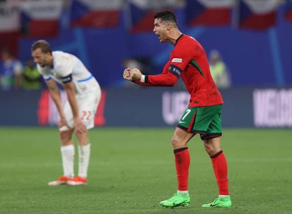 - Portugal v Czech Republic, UEFA EURO, EM, Europameisterschaft,Fussball 2024, Group Stage, Group F, Football Stadium Leipzig, RedBull Arena, Leipzig, Germany - 18th June 2024. Cristiano Ronaldo of Portugal & Al-Nassr celebrates at the full time whistle after the 2-1 victory punching the air in delight. - Portugal v Czech Republic, UEFA Euro 2024, Group Stage, Group F, Football Stadium Leipzig, RedBull Arena, Leipzig, Germany - 18th June 2024. Leipzig, Football Stadium Leipzig RedBull Arena Germany Copyright: xDanxWeirx CP_Portugal_Czechia_226