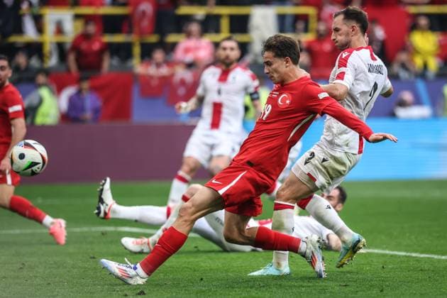 (240619) -- DORTMUND, June 19, 2024 -- Kenan Yildiz (Front) of Turkiye shoots to score a goal which is later disallowed during the UEFA EURO, EM, Europameisterschaft,Fussball 2024 Group F match between Turkiye and Georgia in Dortmund, Germany on June 18, 2024. ) (SP)GERMANY-DORTMUND-FOOTBALL-EURO 2024-T?RKIYE VS GEORGIA PanxYulong 