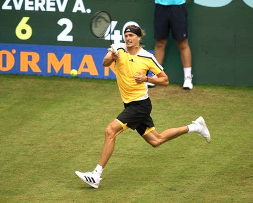 photo Alexander ZVEREV GER wins the German-German duel against Oscar Otte in 3 sets Tennis Tournament Terra Wortmann Cup at Gerry Weber Sportpark OWL Arena in Halle Westfalen Tue 18 06 2024