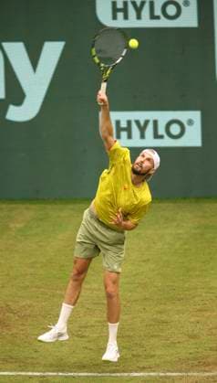 photo Oscar Otte GER loses in 3 sets against Zverev Tennis Tournament Terra Wortmann Cup at Gerry Weber Sportpark OWL Arena in Halle Westfalen Tue 18 06 2024