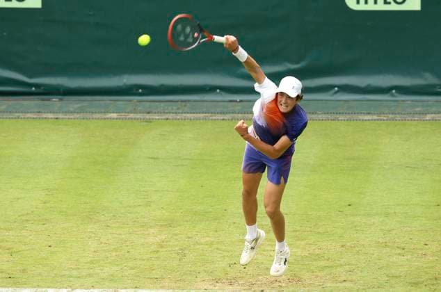 photo Joao Fonseca BRA Tennis Tournament Terra Wortmann Cup at Gerry Weber Sportpark OWL Arena in Halle Westfalen Tue 18 06 2024