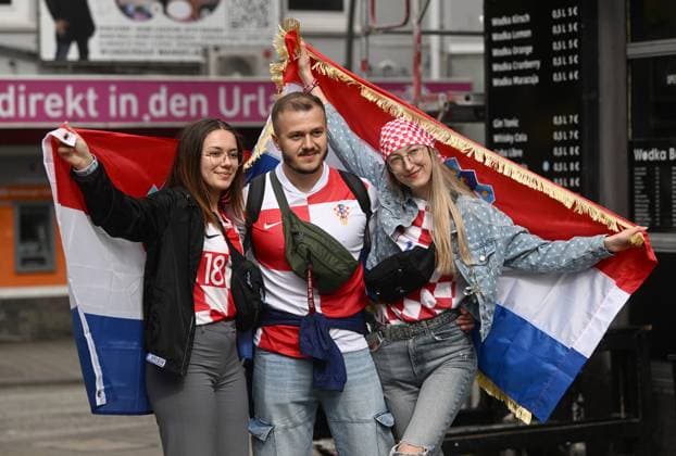 PXL_Hamburg football fans Football fans enjoy atmosphere in Hamburg, Germany on 19. June 2024. before UEFA EURO, EM, Europameisterschaft,Fussball 2024 match Croatia - Albania. MarkoxLukunic PIXSELL