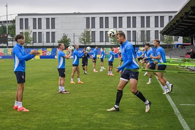 The Czech national football team prepares after the opening match of the European Championship, EM, Europameisterschaft against Portugal within the European Football Championships, in Leipzig, Germany, June 19, 2024. (CTKxPhoto VitxSimanek) CTKPhotoP2024061904244  CTKPhotoP2024061904244