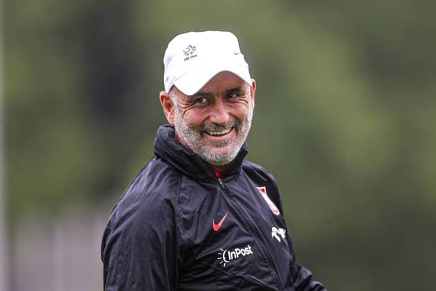 19.06.2024 HANNOVER, NIEMCY PILKA NOZNA (FOOTBALL) UEFA EURO, EM, Europameisterschaft,Fussball 2024 - CENTRUM TRENINGOWE REPREZENTACJI POLSKI - HANNOVER 96 ACADEMIE KONFERENCJA PRASOWA I TRENING REPREZENTACJI POLSKI NZ MICHAL PROBIERZ TRENER HEAD COACH SELEKCJONER REPREZENTACJI POLSKI FOTO LUKASZ GROCHALA CYFRASPORT NEWSPIX.PL --- Newspix.pl  20240619cslg0120