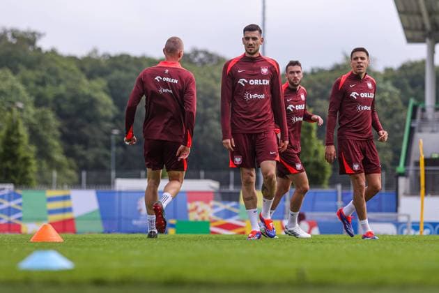 19.06.2024 HANNOVER, NIEMCY PILKA NOZNA (FOOTBALL) UEFA EURO, EM, Europameisterschaft,Fussball 2024 - CENTRUM TRENINGOWE REPREZENTACJI POLSKI - HANNOVER 96 ACADEMIE KONFERENCJA PRASOWA I TRENING REPREZENTACJI POLSKI NZ JAKUB MODER FOTO LUKASZ GROCHALA CYFRASPORT NEWSPIX.PL --- Newspix.pl  20240619CSLG0134